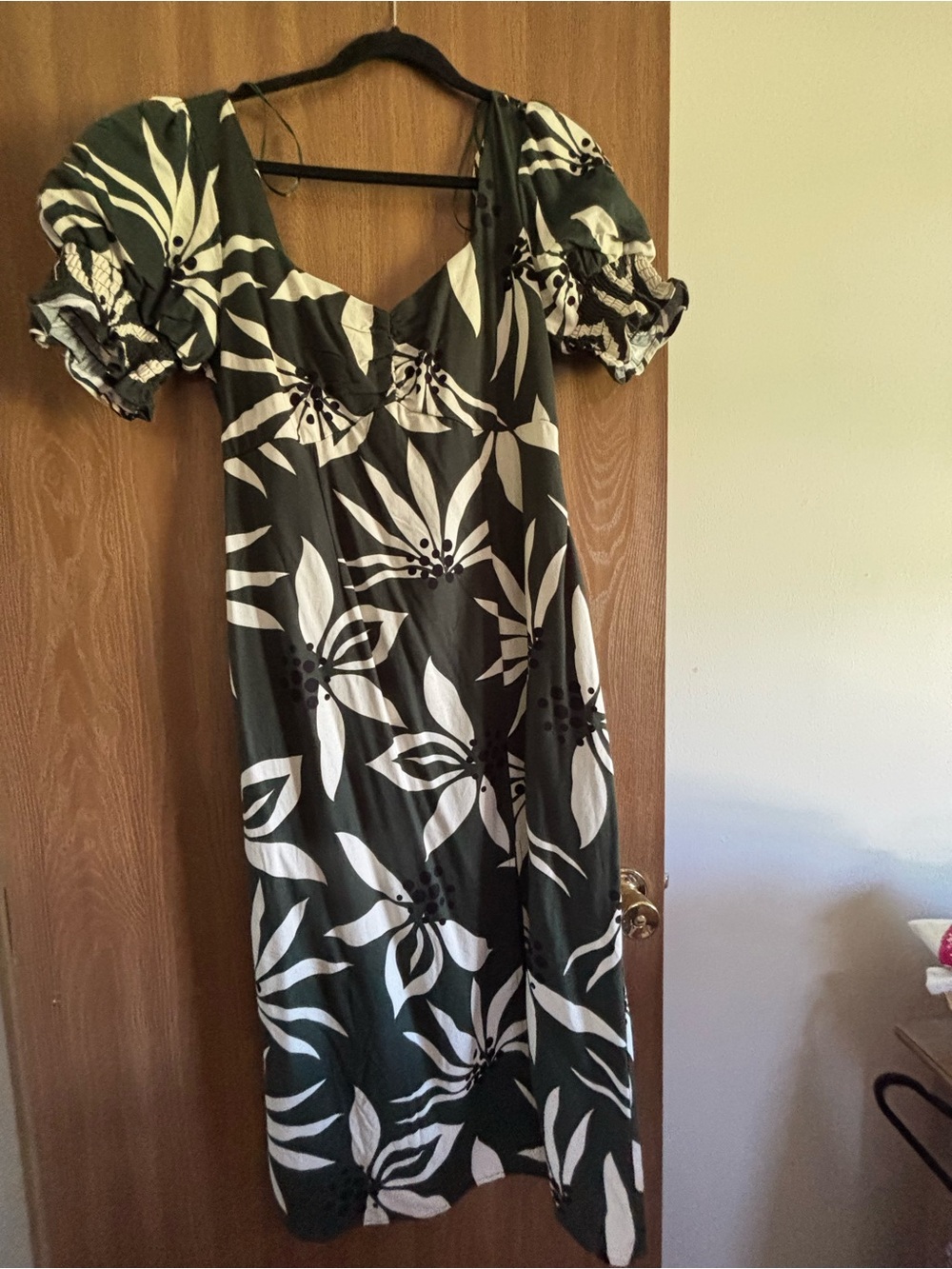 francesca’s Midi Dress